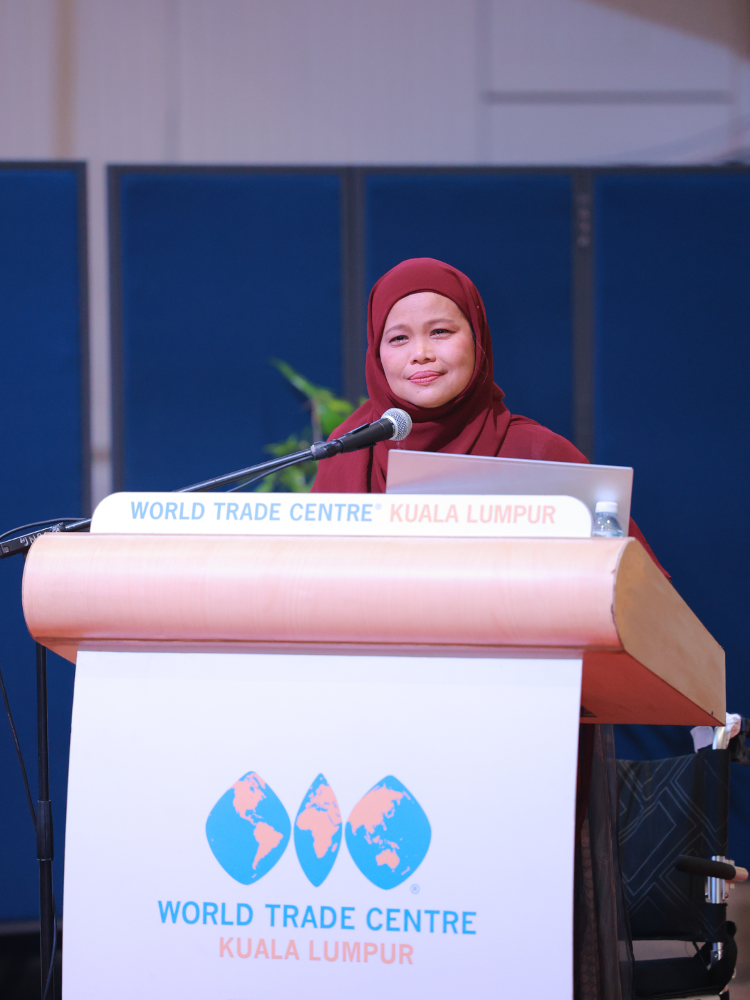 Ria R. Christiana - ISN 2